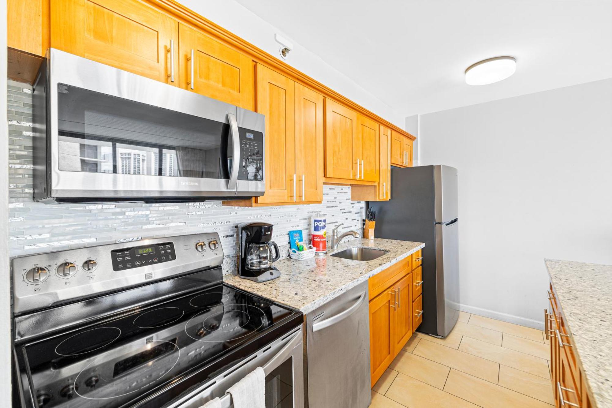 Great Ocean View Condo, Near Beach With Free Parking! 호놀룰루 외부 사진